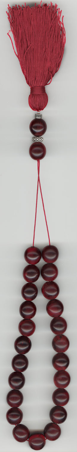 Κωδικός:KER1EP : Επιτραπέζιο κομπολόι από κέρατο (Κόκκινο) - 23 χάντρες με ασήμι.